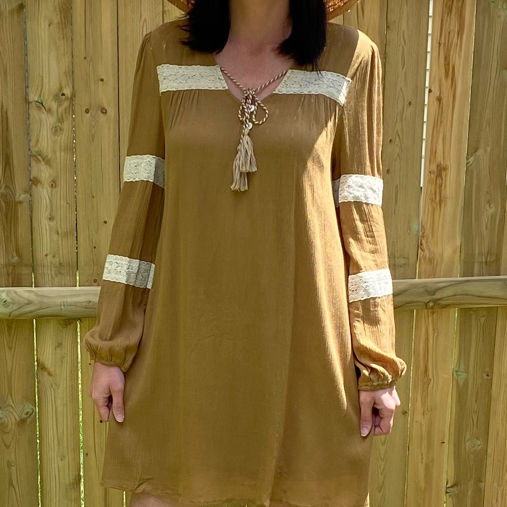 Truffle boho dress with lace detail.